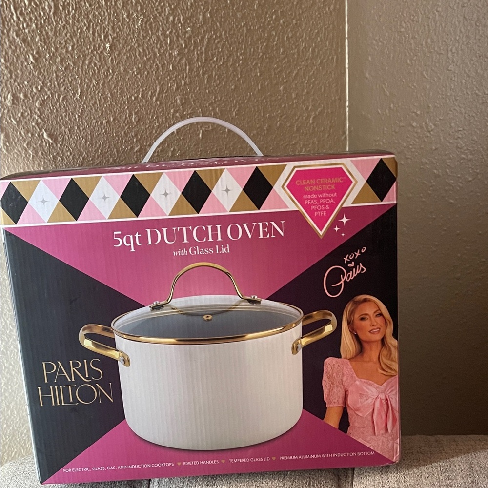 Paris Hilton Pink and White Dutch Oven with Glass Lid